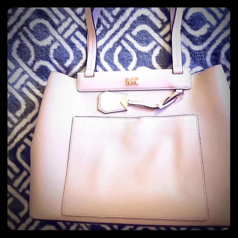 Michael Kors Tote Purchase